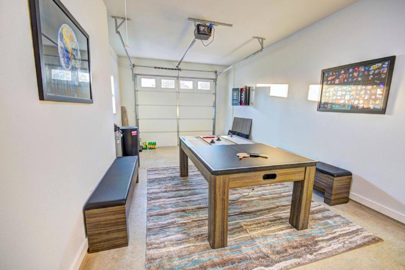 The Lodge At Little Ranches Central Sleeps 26 Wimberley Exteriör bild
