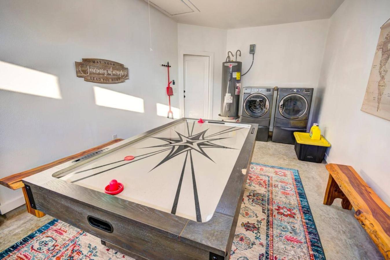 The Lodge At Little Ranches Central Sleeps 26 Wimberley Exteriör bild