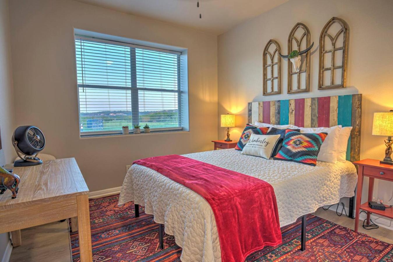 The Lodge At Little Ranches Central Sleeps 26 Wimberley Exteriör bild