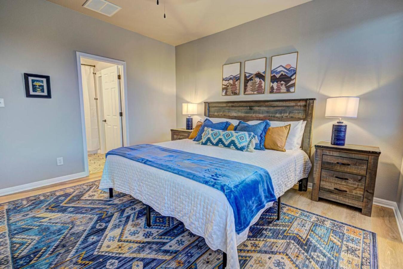 The Lodge At Little Ranches Central Sleeps 26 Wimberley Exteriör bild